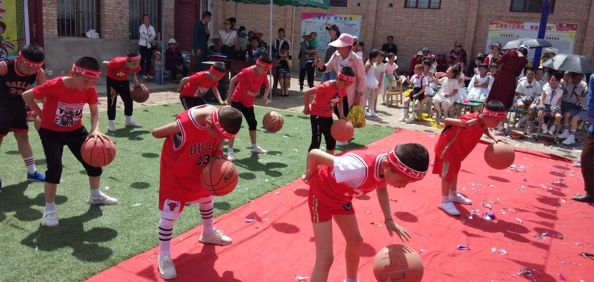 黄毛小子指的是什么意思_黄毛小子游戏_黄毛小子的日常