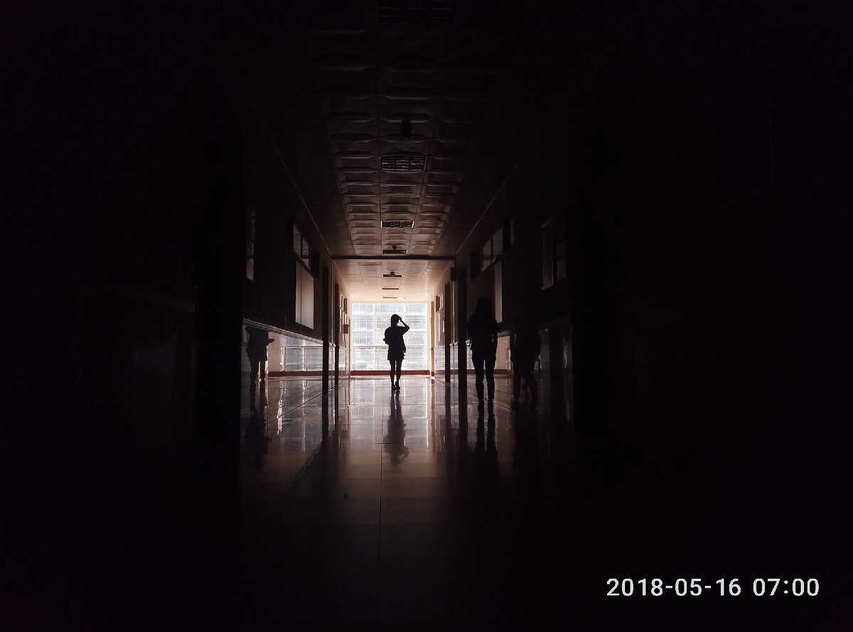 逃出_逃出房间_逃出魔掌