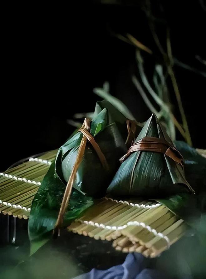五月十五-端午节粽子赛龙舟，祈平安健康避邪驱瘟，传承中华文化