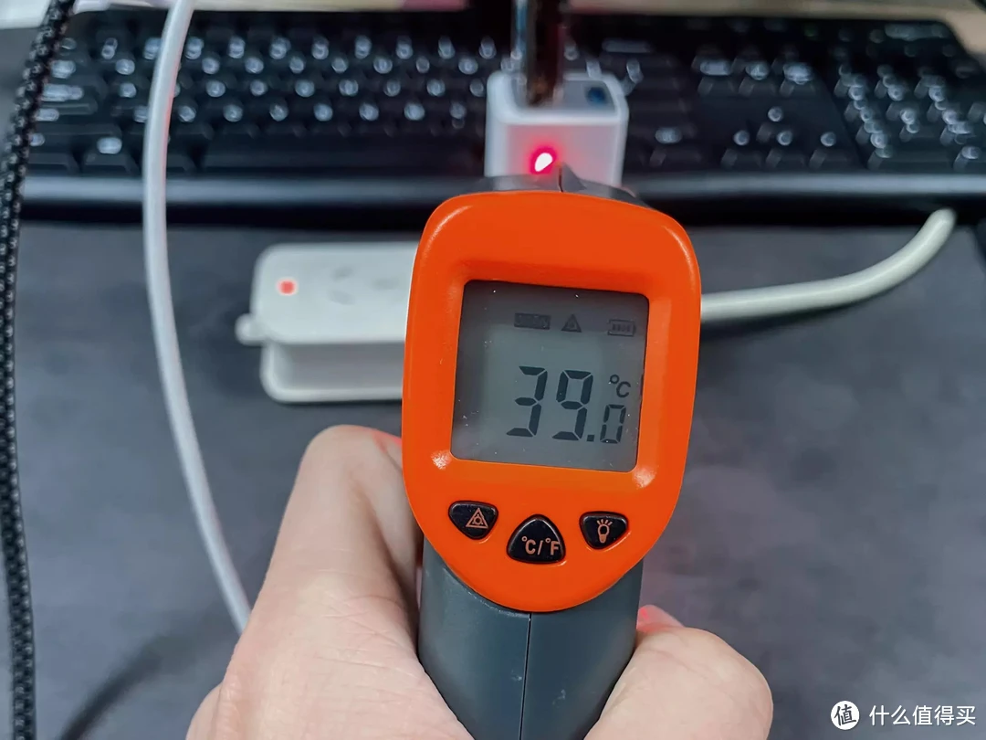 游戏手机充电器哪个牌子好_游戏充电器线质量好_好用的手机充电器