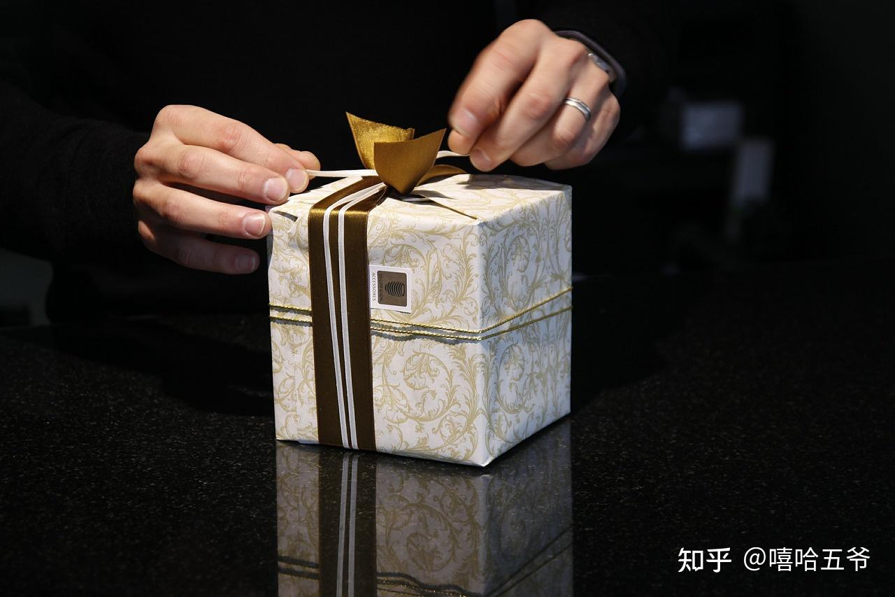 壁纸高清全屏开心_玩游戏开心的手机壁纸女_开心壁纸清新