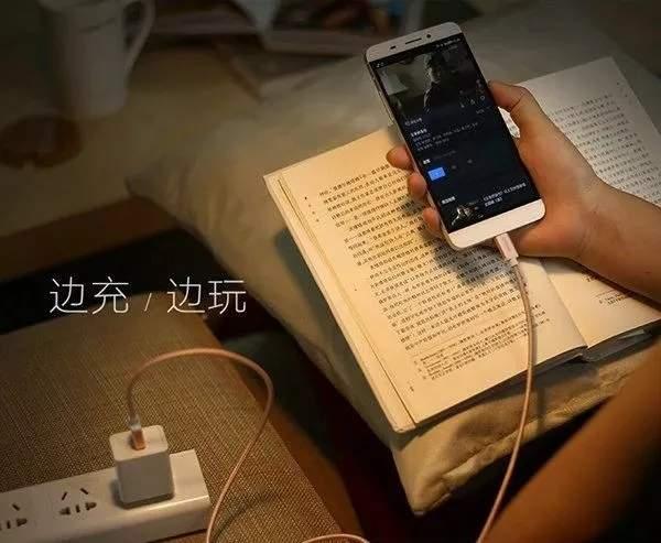 游戏手机耗电对比普通手机_手机游戏耗电排行_手机游戏耗电量大