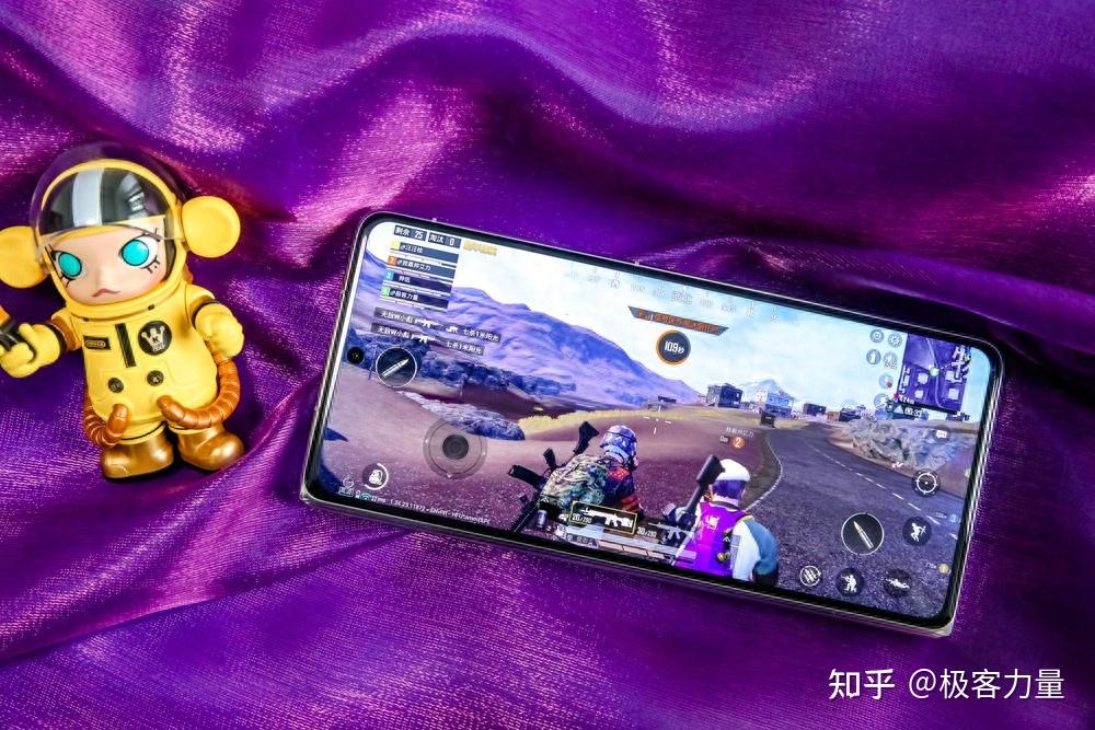 华为watchgt2e-华为 WatchGT2E：运动伙伴与时尚宣言，全能小能手的续航王者